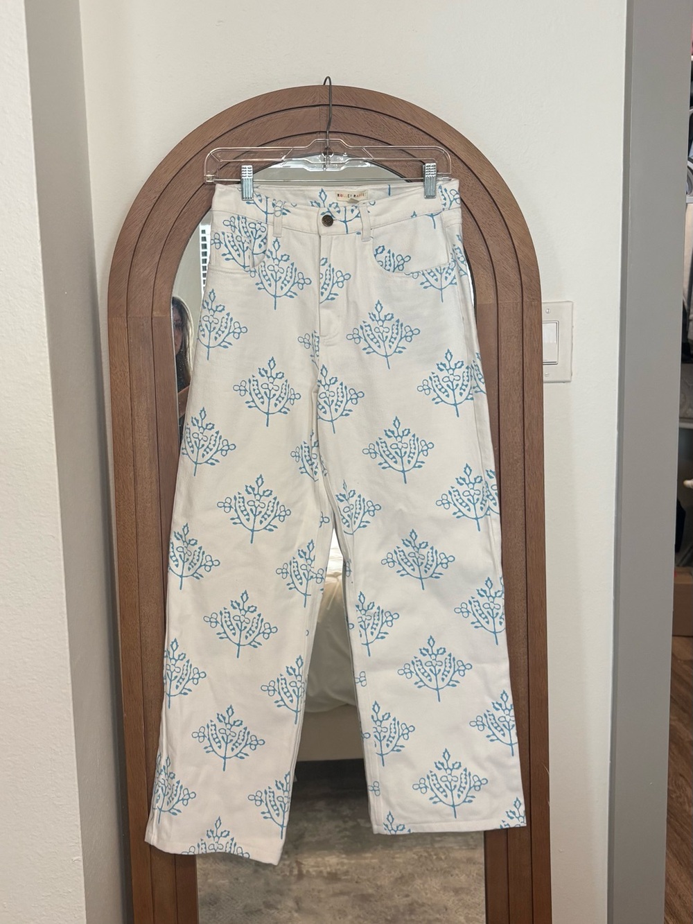 Roller Rabbit White Straight-Leg Jeans with Blue Floral Print
